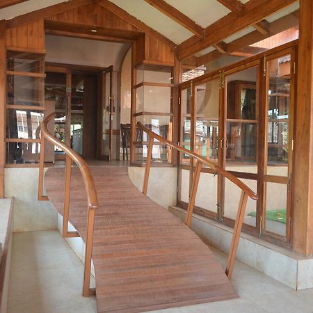 Kaular Atithis Grand Kokan Resort Ganpatipule Kültér fotó