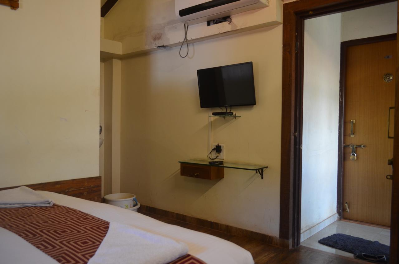 Kaular Atithis Grand Kokan Resort Ganpatipule Kültér fotó